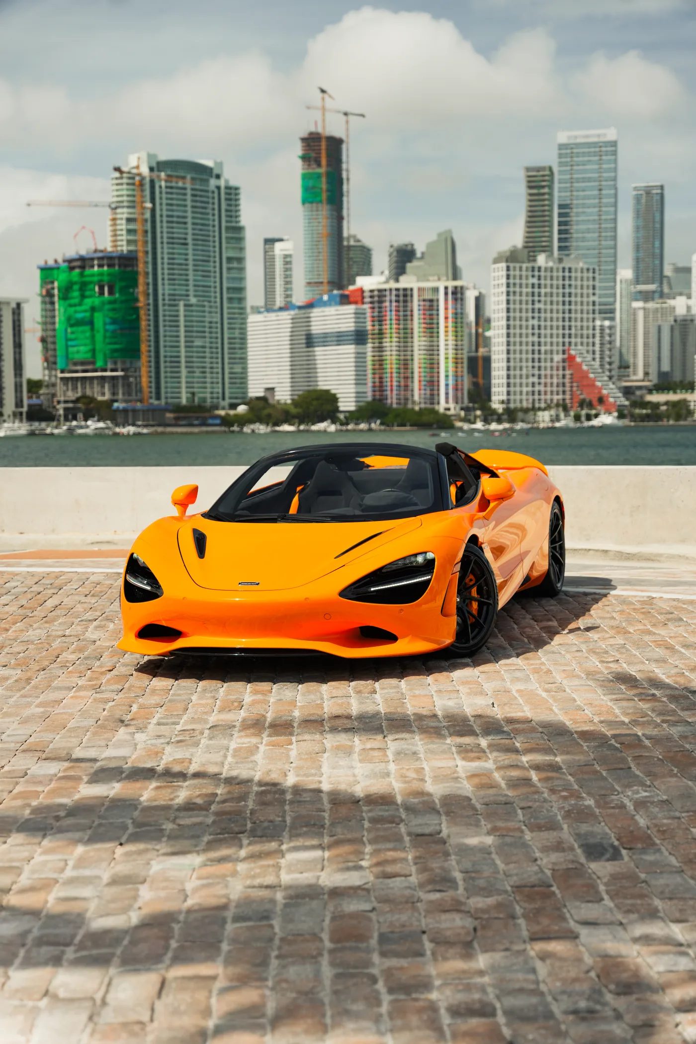 McLaren 750S Spider Orange